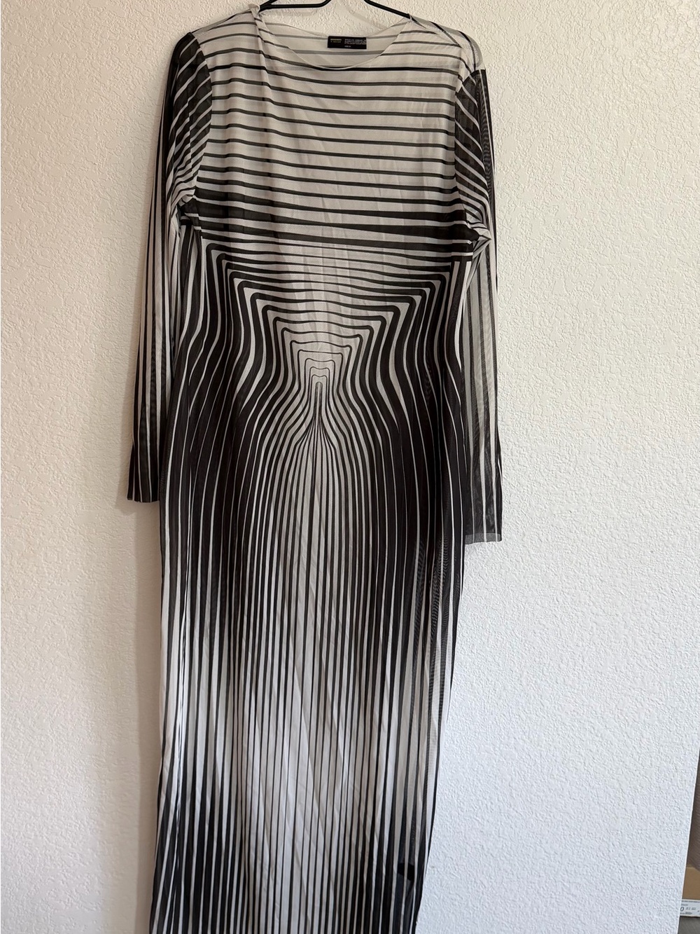 Finesse Black & White Optical Stripe Maxi Coverup